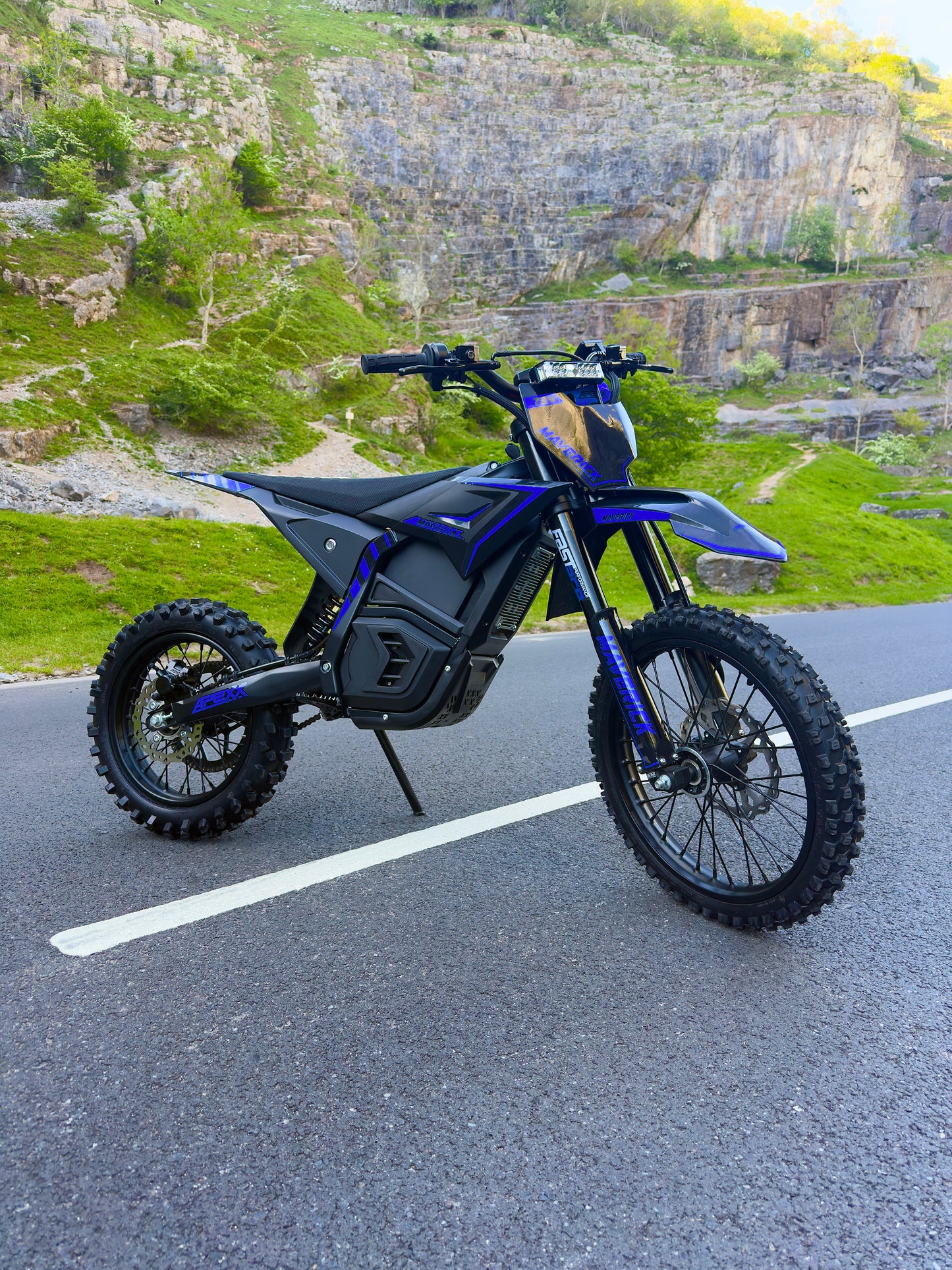 Maverick - 14"/12" Electric blue
